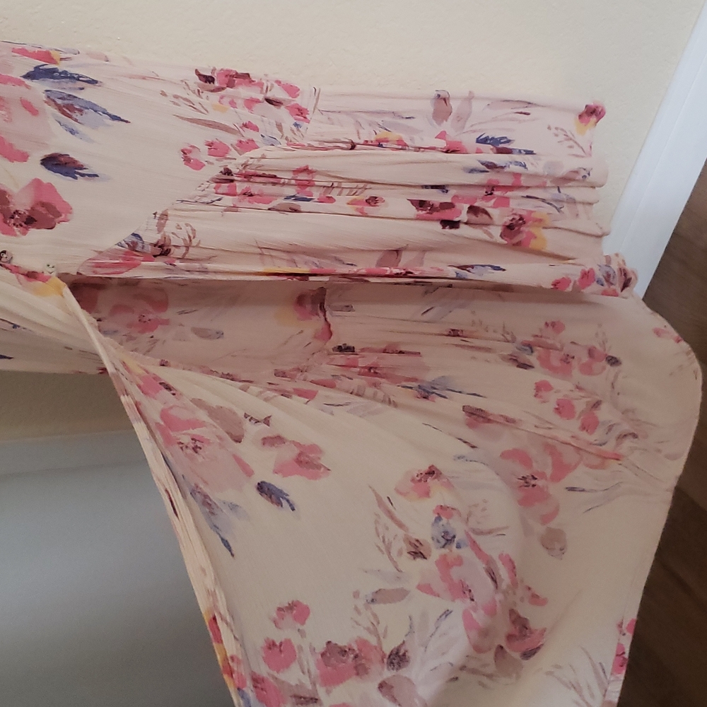 Billabong Cream Floral Maxi Skirt with Pink and Blue Accents - Picture 7 of 12